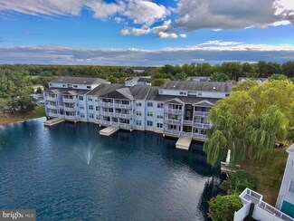 101 Waters Edge Dr Unit 101, Newark, DE 19702