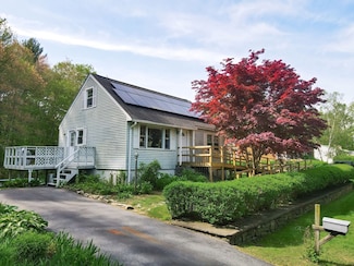24 Kaye Cir, North Grafton, MA 01536