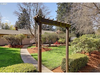 6314 SW Boundary St, Portland, OR 97221