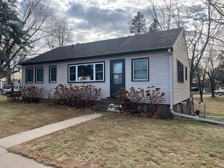 827 Truax Blvd, Eau Claire, WI 54703