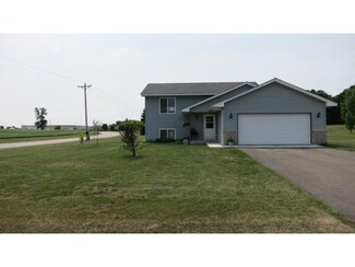 841 Forest City Blvd NW, Maple Lake, MN 55358