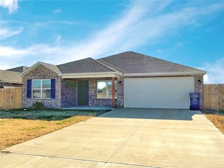 906 W Aiden Dr, Siloam Springs, AR 72761
