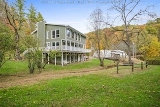 2105 Lee Creek Rd, Culloden, WV 25510