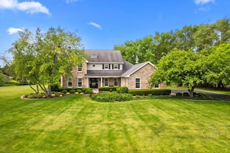 8N190 Sunvale Dr, Elgin, IL 60124