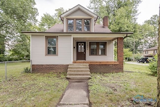 1302 Laning Rd, Toledo, OH 43615