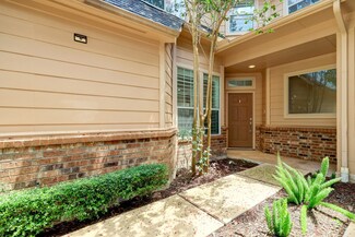 8918 Summer Ash Ln, Sugar Land, TX 77479