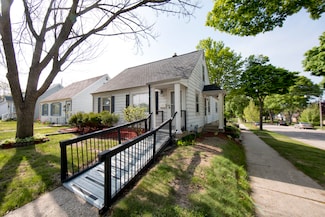 6133 W Arthur Ave, Milwaukee, WI 53219