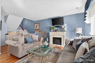 905 Madaline Dr, Avenel, NJ 07001