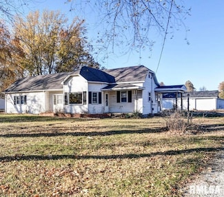 411 W North St, Morrisonville, IL 62546
