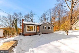3 Orange Ct, Greenbelt, MD 20770