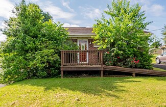 712 8th St, Radford, VA 24141