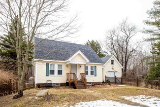 7 Martin Rd, Kittery, ME 03904