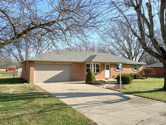 5120 Linden St, Anderson, IN 46017