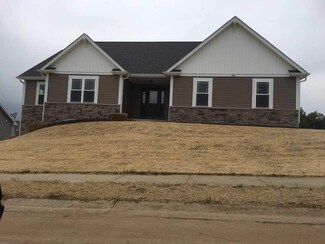 316 Kensington Cir, Johnson Creek, WI 53038
