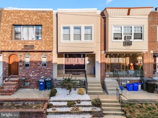 2845 Gillingham St, Philadelphia, PA 19137