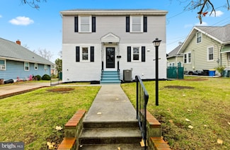 21 N Davis Ave, Audubon, NJ 08106