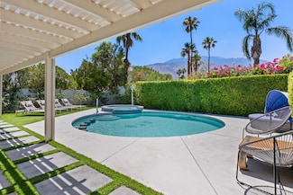1371 E Del Paso Way, Palm Springs, CA 92262