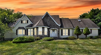 3 Lake View Dr, Goshen, NY 10924