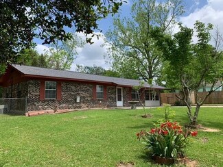 303 Clark St, Purvis, MS 39475