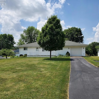 5713 Billings Rd, Castalia, OH 44824