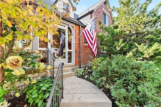 7510 Teasdale Ave, Saint Louis, MO 63130