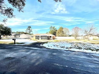 2335 Beverly St, Bridge City, TX 77611