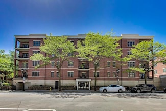 200 N Addison Ave Unit 306, Elmhurst, IL 60126