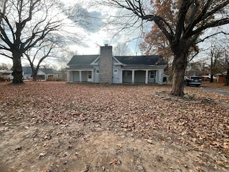 107 E Mockingbird Ln, Crane, MO 65633