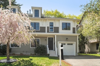 23 Troy Ln Unit 23, Waban, MA 02468