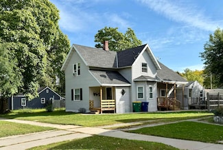 1225 S Chestnut Ave, Green Bay, WI 54304