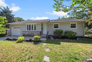 121 Osborne Rd, Somers Point, NJ 08244