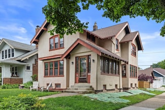 1900 N 52nd St, Milwaukee, WI 53208