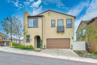 917 Arroyo Vista Dr, Vista, CA 92083