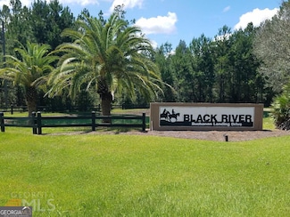 559 Lake Deborah Dr, Folkston, GA 31537
