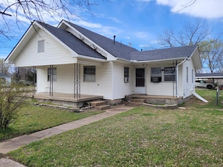 101 N Elm St, Commerce, OK 74339