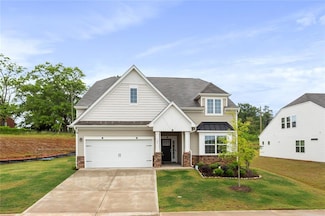 121 Somerset Ln, Central, SC 29630