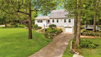 24 Stenton Ave, Westerly, RI 02891