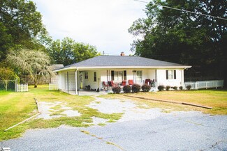 107 Nichols St, Abbeville, SC 29620