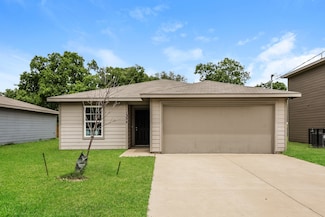 1304 N Brazos Ave, Cleburne, TX 76031