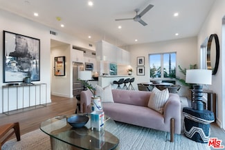 1041 N Spaulding Ave Unit 201, West Hollywood, CA 90046
