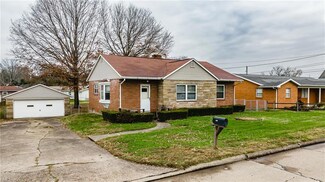 5603 4th Ave, Vienna, WV 26105