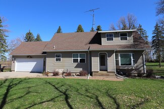12918 Sand Lake Rd, Lake Park, MN 56554