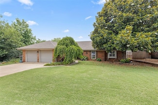 1816 Smoky Hollow Rd, Edmond, OK 73013