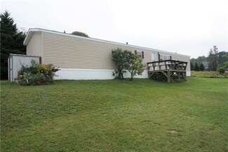32 King Rd, Lisbon, ME 04250