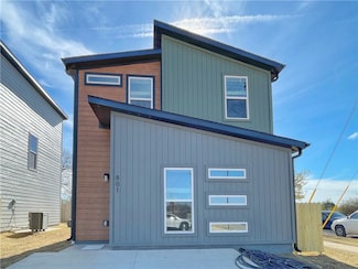 801 Reading Railroad Ln, Centerton, AR 72719