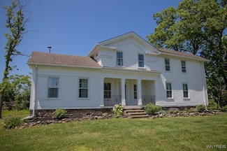 2784 Maple Rd, Wilson, NY 14172