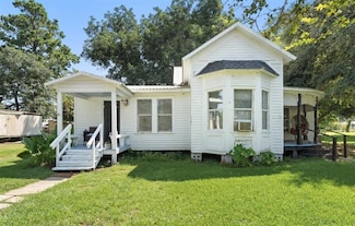 414 Iowa Ave, Lake Arthur, LA 70549
