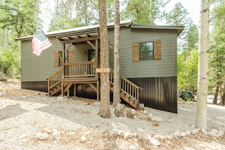 905 Beaver Ave, Cloudcroft, NM 88317