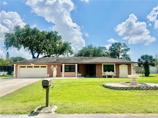 804 E 4th St, Lehigh Acres, FL 33936