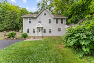24 Main St, East Hampton, CT 06424